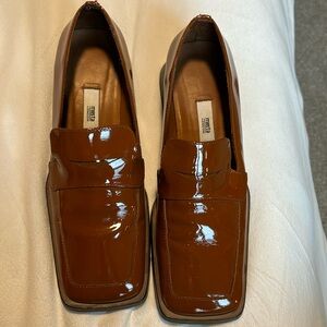 MIISTA Brown Cushioned Crimson Square Toe Block Heel Slip On Leather Loafers